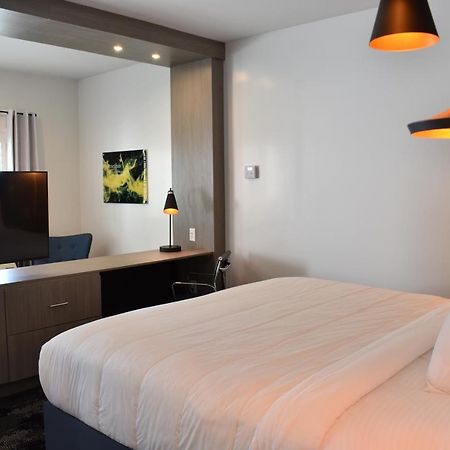 Jersey Village Hotel Bella מראה חיצוני תמונה