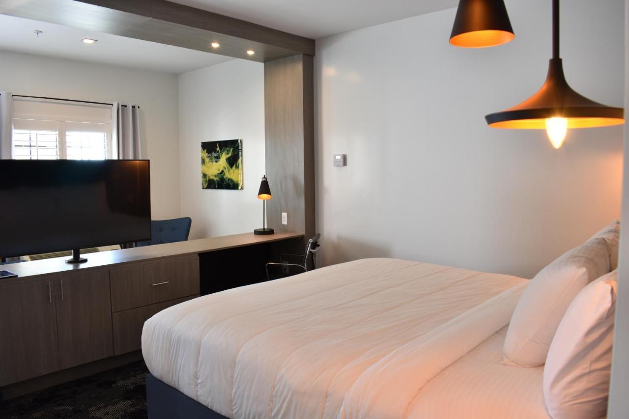 Jersey Village Hotel Bella מראה חיצוני תמונה