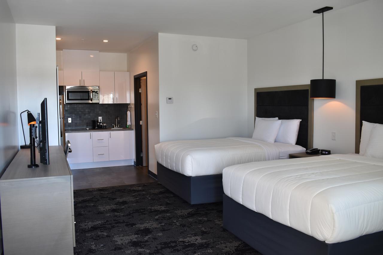 Jersey Village Hotel Bella מראה חיצוני תמונה